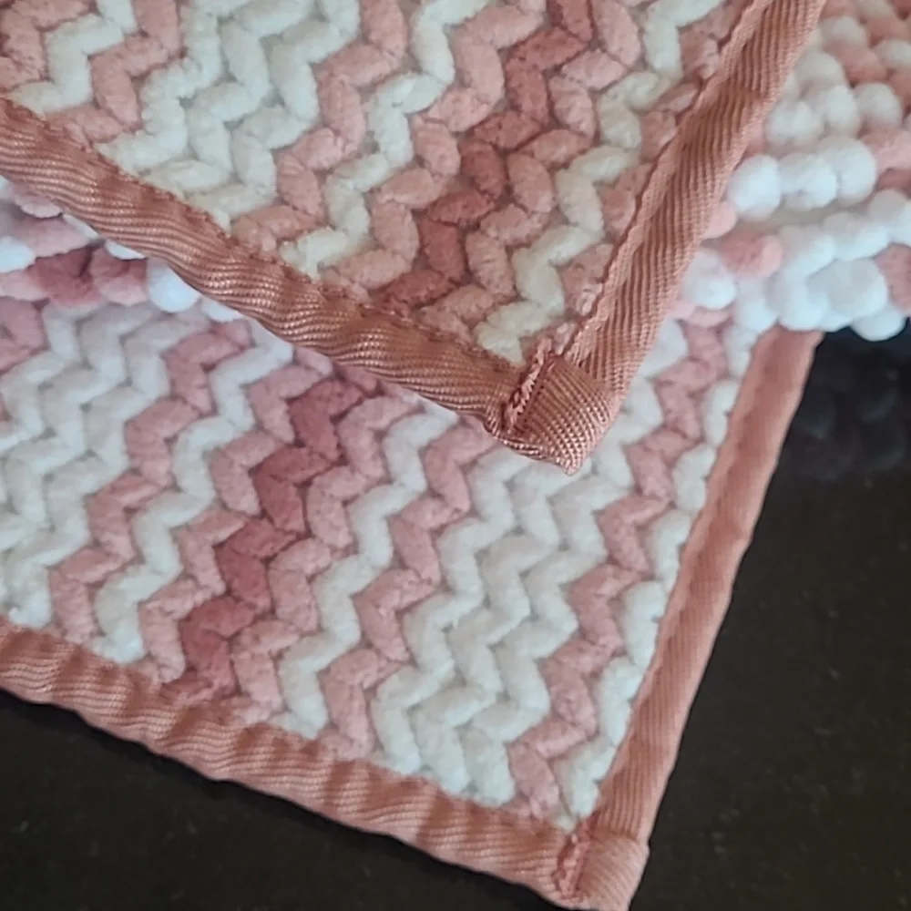 SoHo Loft Chenille Bath Rug Set